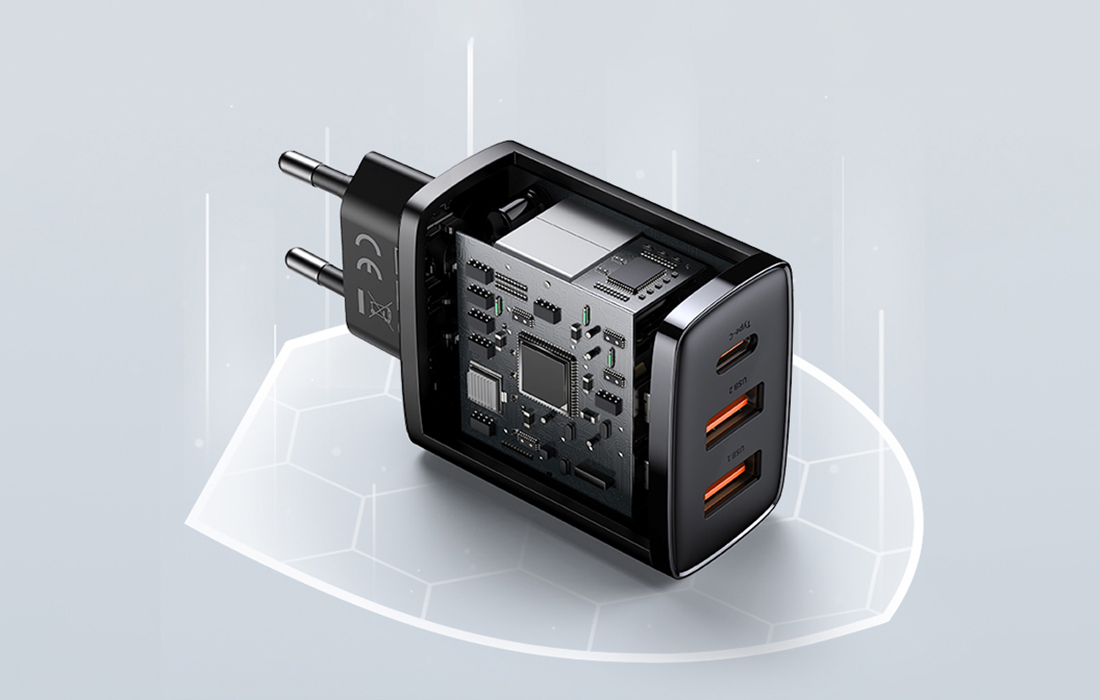 Baseus Compact gyors töltő, 2xUSB, USB-C, PD, 3A, 30W – fehér 2