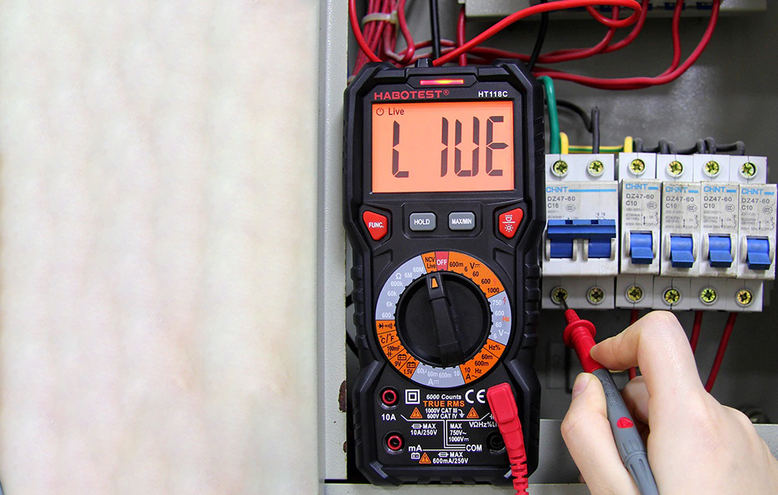 Habotest HT118C True RMS digitális multiméter, LED lámpa, NCV funkció, akkumulátor teszt 3