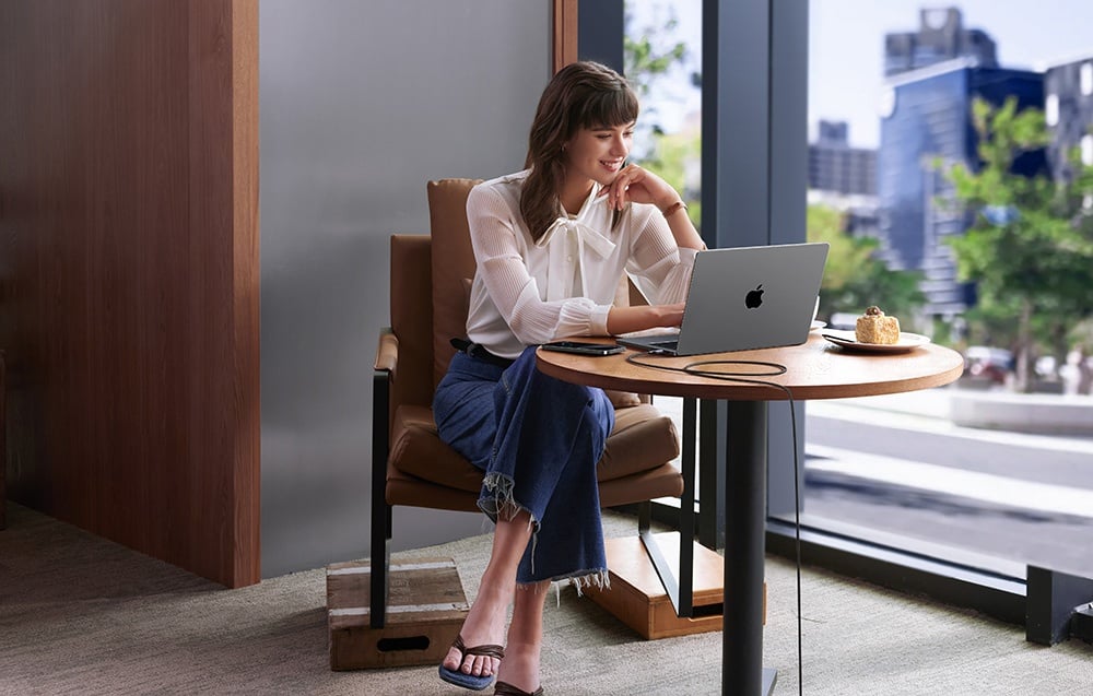 Ugreen L528 USB-C-USB-C kábel, 240W, 2m (szürke) 2