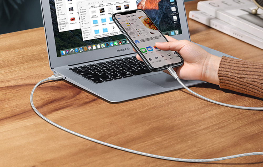 UGREEN USB Lightning kábel, 2.4A US199, 2m, ezüst 3