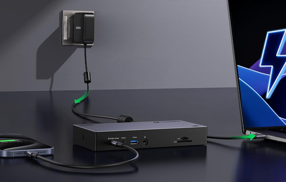 13in1 Ugreen Revodok Max 313 Thunderbolt 4 dokkolóállomás 2x USB 3.0, USB 3.2, USB-C 3.2, HDMI 2.1, DisplayPort 1.4, SD/microSD, RJ45, AUX 3.5mm, PD 140W 4