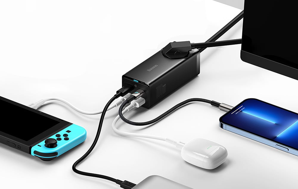 Baseus GaN3 Pro töltő / elosztó, 2xUSB + 2xUSB-C + AC, 100W, fekete 3