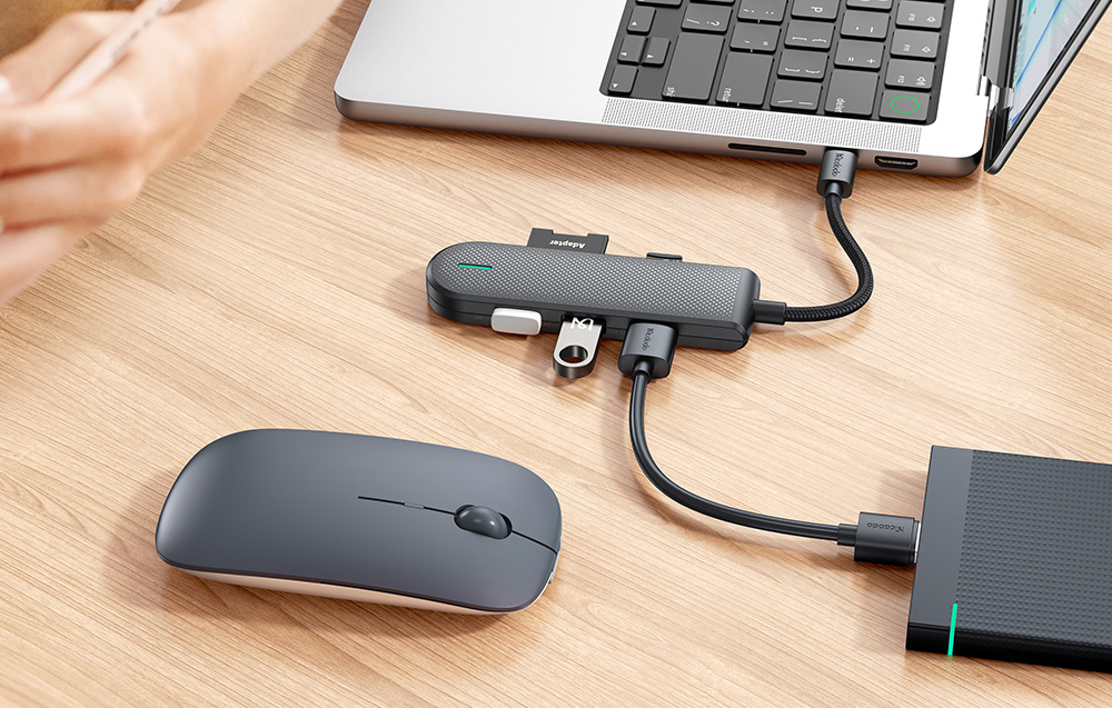 Mcdodo HU-1430 USB-C hub, 5:1, USB2.0 3db, USB3.0 1db, SD/TF kártyaolvasó 2