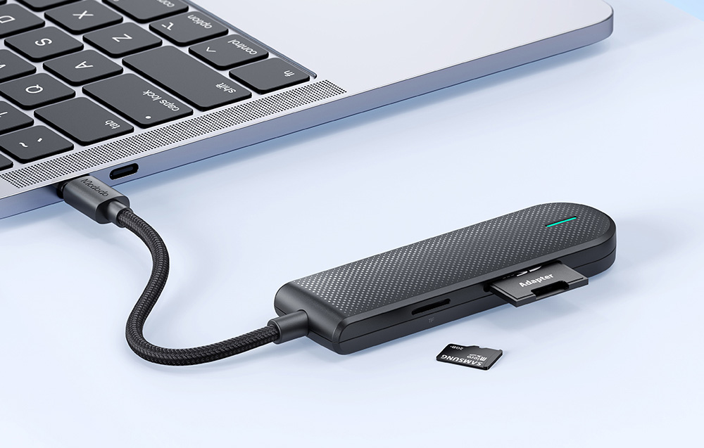 Mcdodo HU-1430 USB-C hub, 5:1, USB2.0 3db, USB3.0 1db, SD/TF kártyaolvasó 3