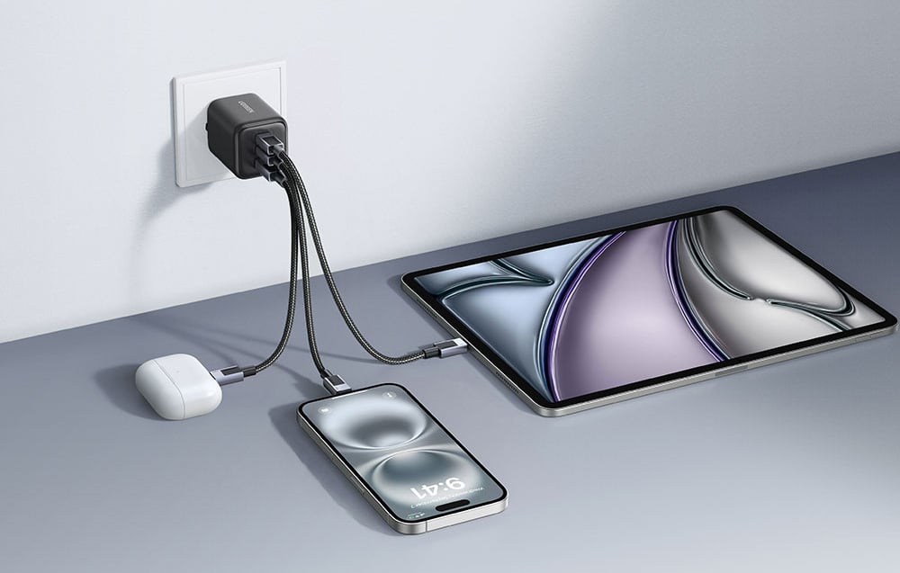 UGREEN 2xUSB-C + USB 45W X527 GaN töltő (fekete) 1