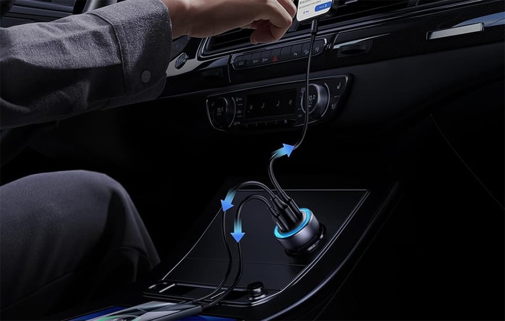 UGREEN EC307 autós töltő, USB + 2X USB-C, 30W, fekete 3