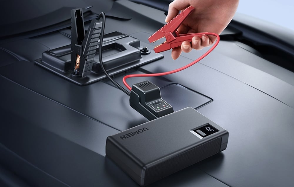 UGREEN ES702 gyorsindító, 12000mAh 2