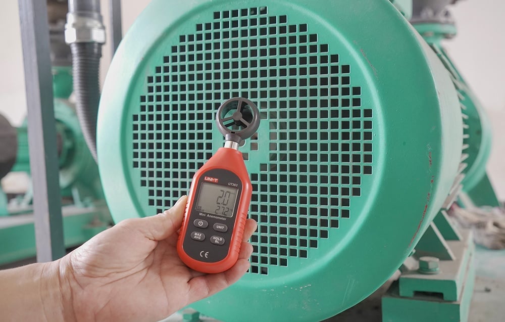 UNI-T UT363 légnyomásmérő 4