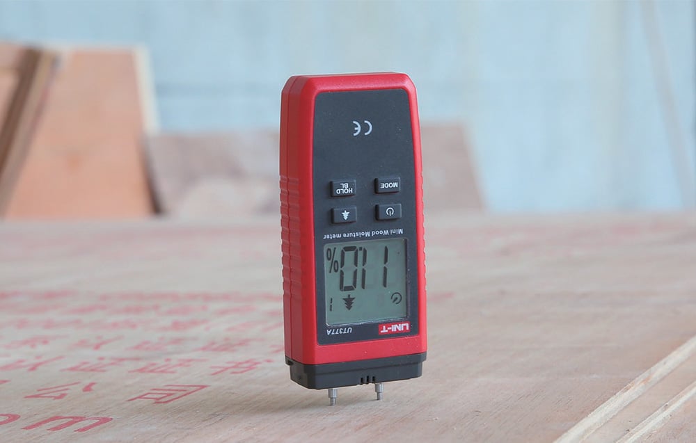 UNI-T UT377A fa nedvességmérő 2