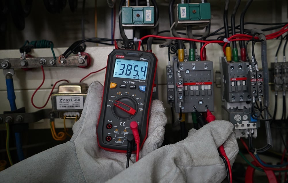 UNI-T UT60EU digitális multiméter 2