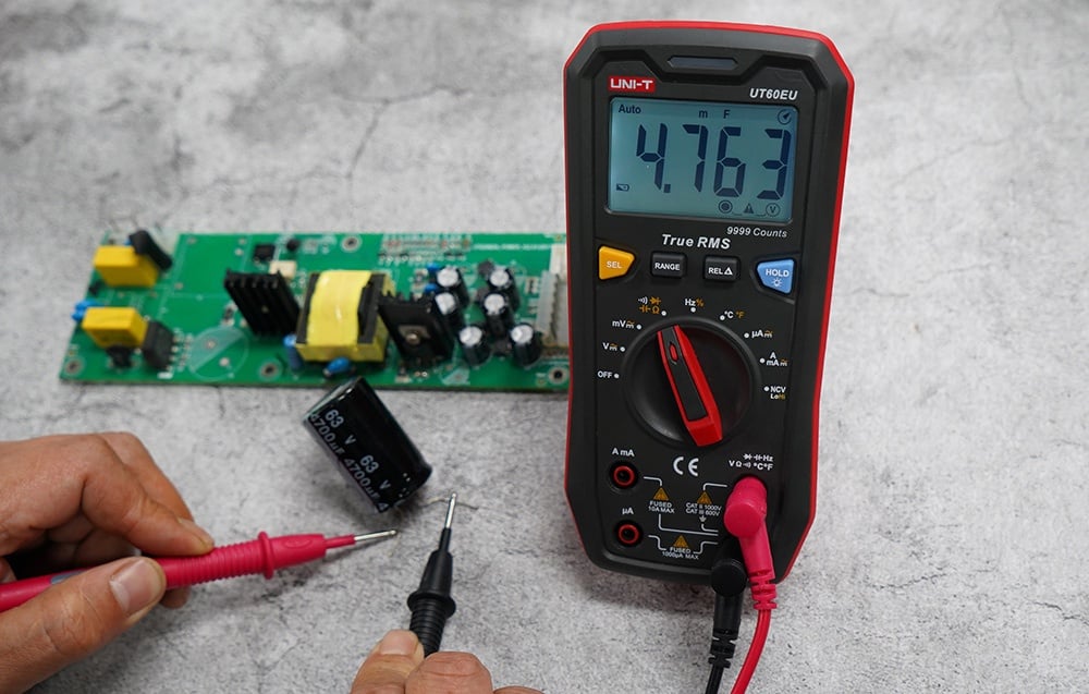 UNI-T UT60EU digitális multiméter 3